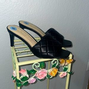 Quilted Pattern Black heels